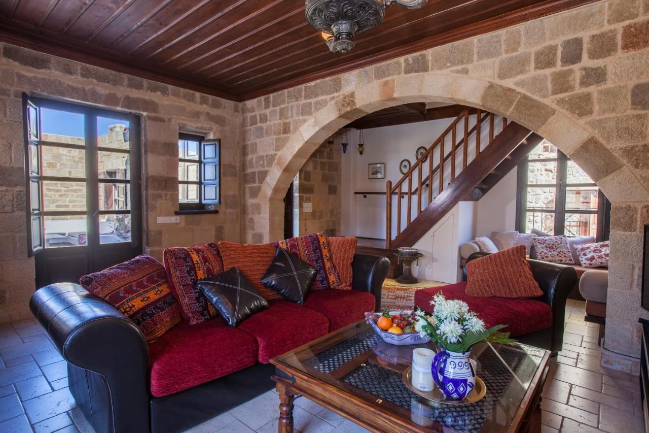 Medieval Dreams Villa Rhodes City ภายนอก รูปภาพ