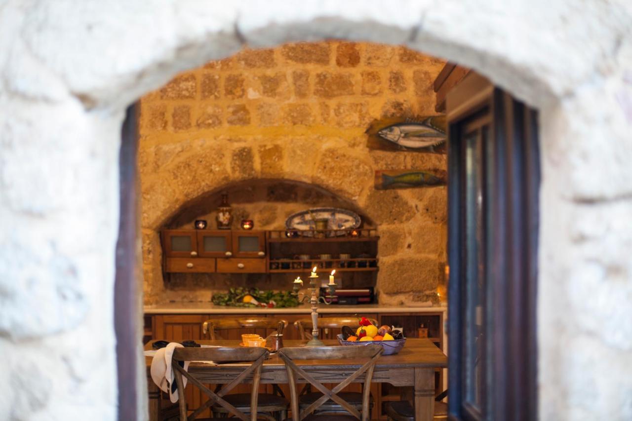 Medieval Dreams Villa Rhodes City ภายนอก รูปภาพ