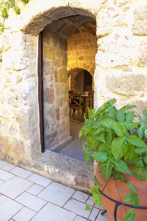 Medieval Dreams Villa Rhodes City ภายนอก รูปภาพ